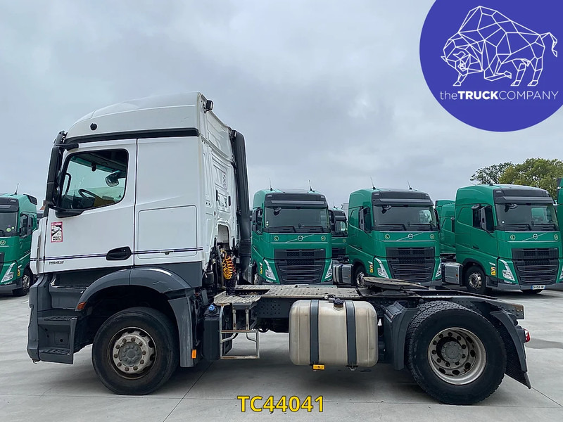 Mercedes-Benz Arocs 1943 - Tegljač: slika Mercedes-Benz Arocs 1943 - Tegljač Mercedes-Benz Arocs 1943 - Tegljač: slika Mercedes-Benz Arocs 1943 - Tegljač