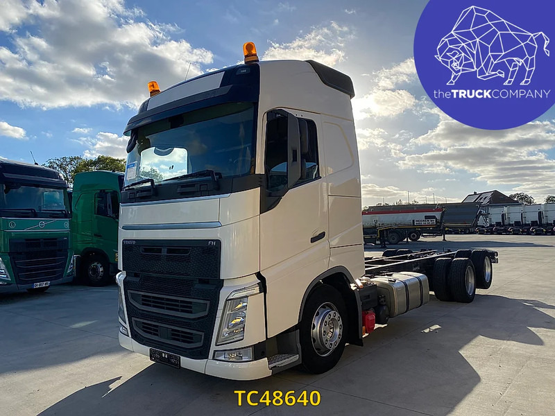 Volvo FH 460 - Kamion-šasija: slika Volvo FH 460 - Kamion-šasija Volvo FH 460 - Kamion-šasija: slika Volvo FH 460 - Kamion-šasija