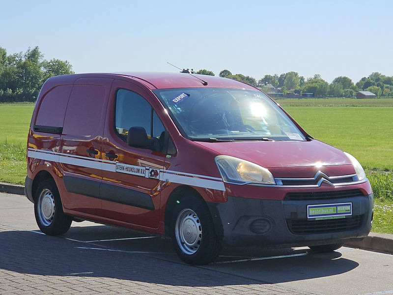 Citroën Berlingo 1.6 HDI - Mali kombi: slika Citroën Berlingo 1.6 HDI - Mali kombi Citroën Berlingo 1.6 HDI - Mali kombi: slika Citroën Berlingo 1.6 HDI - Mali kombi