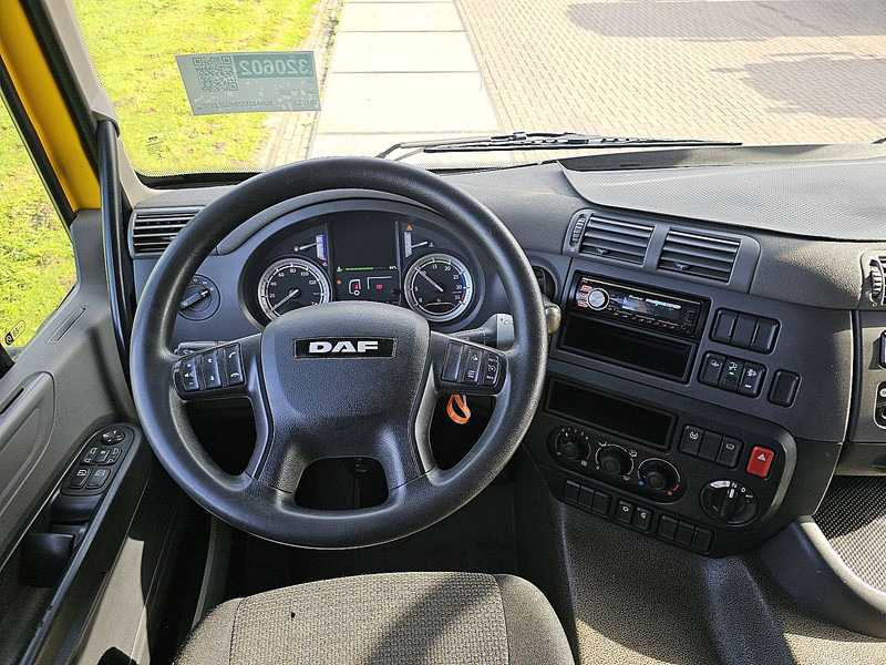 Kamion hladnjača DAF CF 220 CARRIER LIFT DOORS: slika Kamion hladnjača DAF CF 220 CARRIER LIFT DOORS