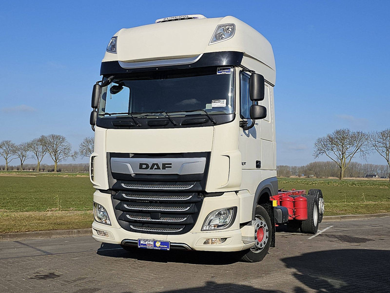 DAF XF 480 - Kamion-šasija: slika DAF XF 480 - Kamion-šasija DAF XF 480 - Kamion-šasija: slika DAF XF 480 - Kamion-šasija
