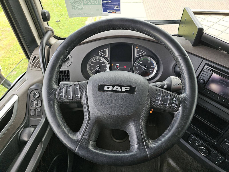 Kamion-šasija DAF XF 480 SSC 6X2 FAR INTARDER: slika Kamion-šasija DAF XF 480 SSC 6X2 FAR INTARDER