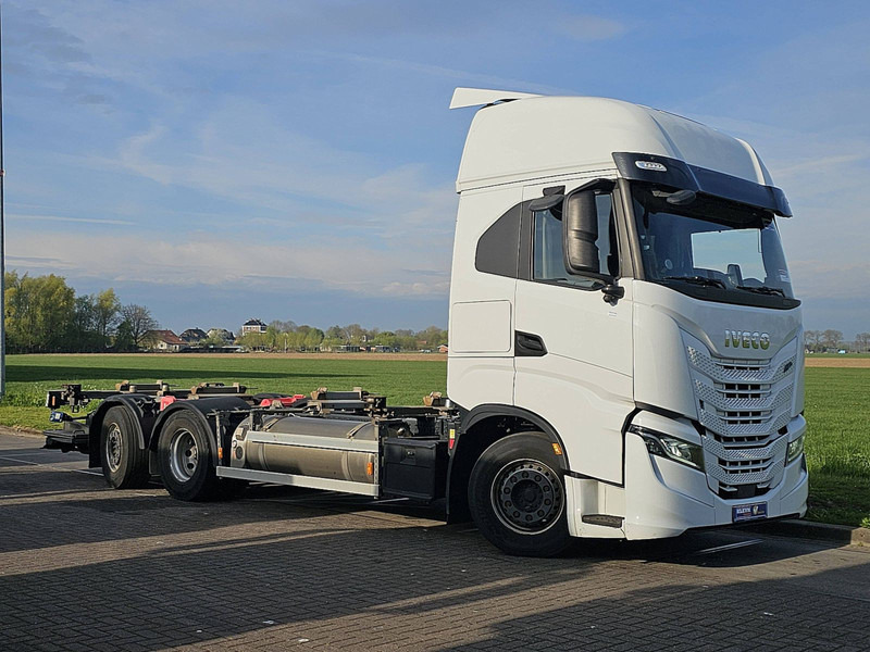 Iveco AS260S46 STRALIS S-Way, lng - Transporter kontejnera/ Kamion s izmjenjivim sanducima: slika Iveco AS260S46 STRALIS S-Way, lng - Transporter kontejnera/ Kamion s izmjenjivim sanducima Iveco AS260S46 STRALIS S-Way, lng - Transporter kontejnera/ Kamion s izmjenjivim sanducima: slika Iveco AS260S46 STRALIS S-Way, lng - Transporter kontejnera/ Kamion s izmjenjivim sanducima