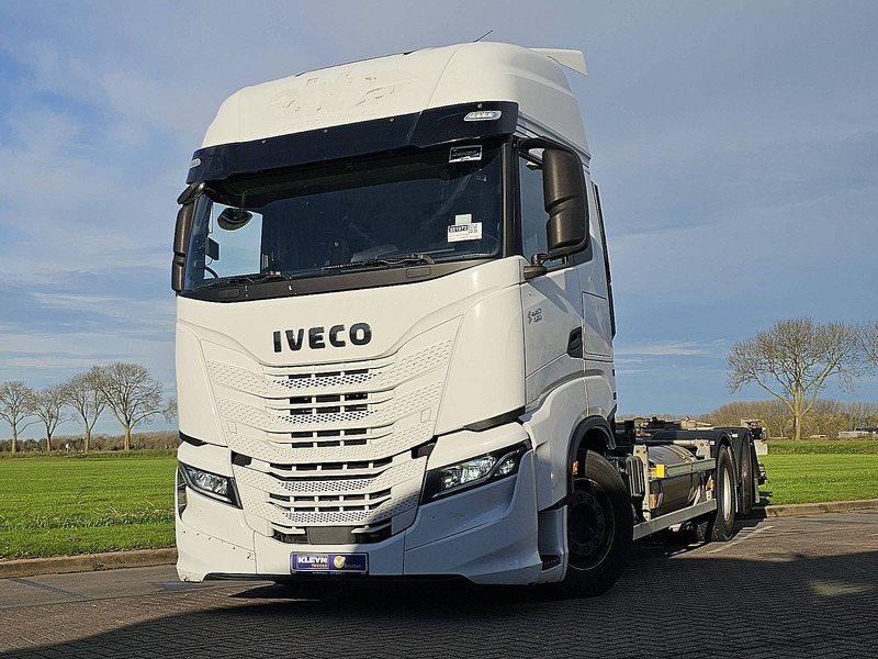 Iveco S-WAY AS260S46 6x2*4 LNG GAS - Transporter kontejnera/ Kamion s izmjenjivim sanducima: slika Iveco S-WAY AS260S46 6x2*4 LNG GAS - Transporter kontejnera/ Kamion s izmjenjivim sanducima Iveco S-WAY AS260S46 6x2*4 LNG GAS - Transporter kontejnera/ Kamion s izmjenjivim sanducima: slika Iveco S-WAY AS260S46 6x2*4 LNG GAS - Transporter kontejnera/ Kamion s izmjenjivim sanducima