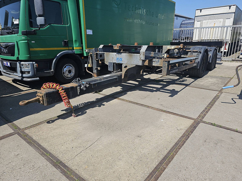 Kögel ZW18 BDF TANDEM - Transporter kontejnera/ Prikolica s izmjenjivim sanducima: slika Kögel ZW18 BDF TANDEM - Transporter kontejnera/ Prikolica s izmjenjivim sanducima Kögel ZW18 BDF TANDEM - Transporter kontejnera/ Prikolica s izmjenjivim sanducima: slika Kögel ZW18 BDF TANDEM - Transporter kontejnera/ Prikolica s izmjenjivim sanducima