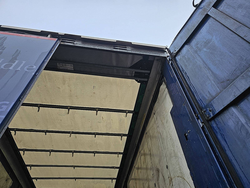 Poluprikolica s ceradom Krone SD: slika Poluprikolica s ceradom Krone SD Poluprikolica s ceradom Krone SD: slika Poluprikolica s ceradom Krone SD