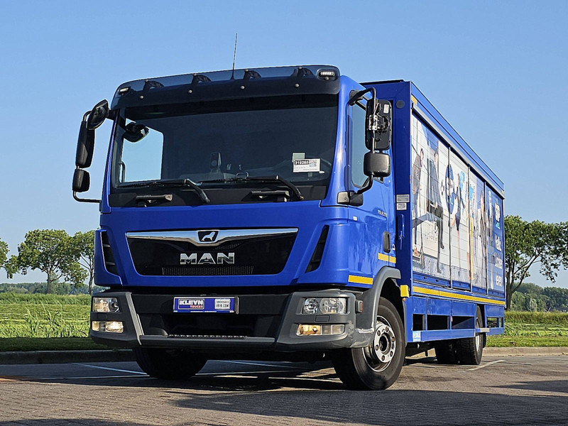 MAN 12.190 TGL AIRCO 3 SEATS - Kamion sandučar: slika MAN 12.190 TGL AIRCO 3 SEATS - Kamion sandučar MAN 12.190 TGL AIRCO 3 SEATS - Kamion sandučar: slika MAN 12.190 TGL AIRCO 3 SEATS - Kamion sandučar