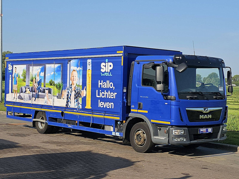 MAN 12.190 TGL AIRCO 3 SEATS - Kamion sandučar: slika MAN 12.190 TGL AIRCO 3 SEATS - Kamion sandučar MAN 12.190 TGL AIRCO 3 SEATS - Kamion sandučar: slika MAN 12.190 TGL AIRCO 3 SEATS - Kamion sandučar