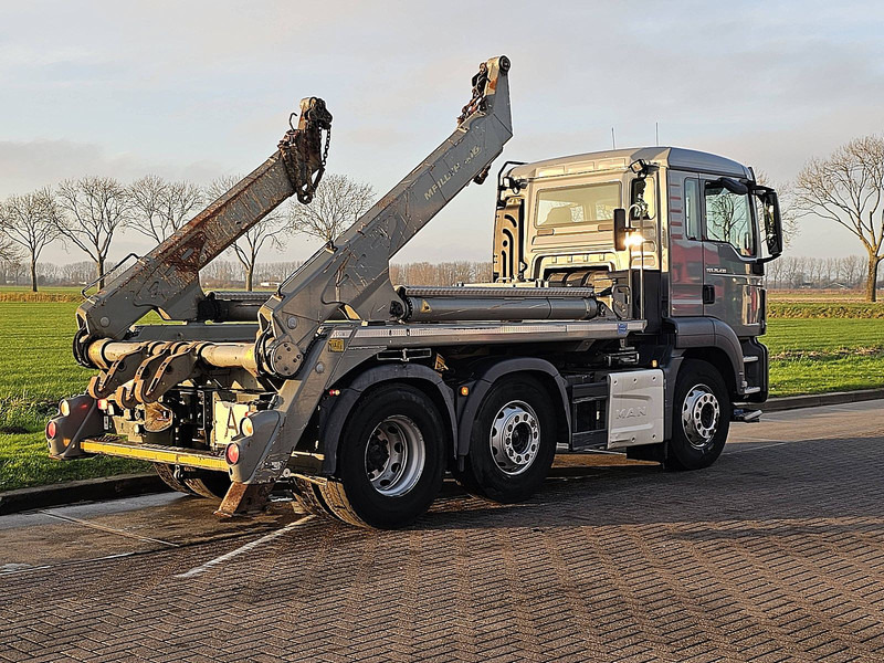 MAN 26.430 TGS 6X2/4 MEILLER AK16T - Utovarivač s proklizavajućim upravljanjem: slika MAN 26.430 TGS 6X2/4 MEILLER AK16T - Utovarivač s proklizavajućim upravljanjem MAN 26.430 TGS 6X2/4 MEILLER AK16T - Utovarivač s proklizavajućim upravljanjem: slika MAN 26.430 TGS 6X2/4 MEILLER AK16T - Utovarivač s proklizavajućim upravljanjem
