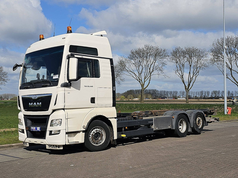 MAN 26.440 TGX XXL 6X2-4 STEER AXLE - Transporter kontejnera/ Kamion s izmjenjivim sanducima: slika MAN 26.440 TGX XXL 6X2-4 STEER AXLE - Transporter kontejnera/ Kamion s izmjenjivim sanducima MAN 26.440 TGX XXL 6X2-4 STEER AXLE - Transporter kontejnera/ Kamion s izmjenjivim sanducima: slika MAN 26.440 TGX XXL 6X2-4 STEER AXLE - Transporter kontejnera/ Kamion s izmjenjivim sanducima