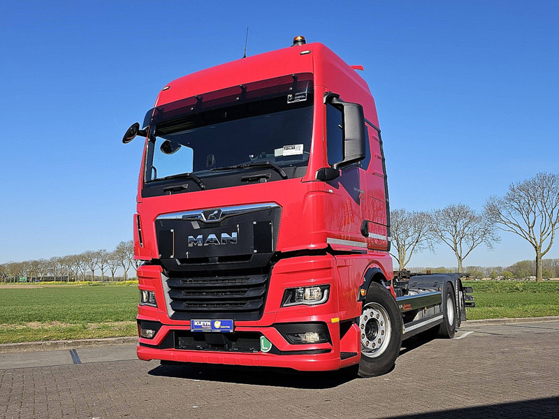 MAN 26.470 TGX GX 6X2-4 STEER AXLE - Transporter kontejnera/ Kamion s izmjenjivim sanducima: slika MAN 26.470 TGX GX 6X2-4 STEER AXLE - Transporter kontejnera/ Kamion s izmjenjivim sanducima MAN 26.470 TGX GX 6X2-4 STEER AXLE - Transporter kontejnera/ Kamion s izmjenjivim sanducima: slika MAN 26.470 TGX GX 6X2-4 STEER AXLE - Transporter kontejnera/ Kamion s izmjenjivim sanducima