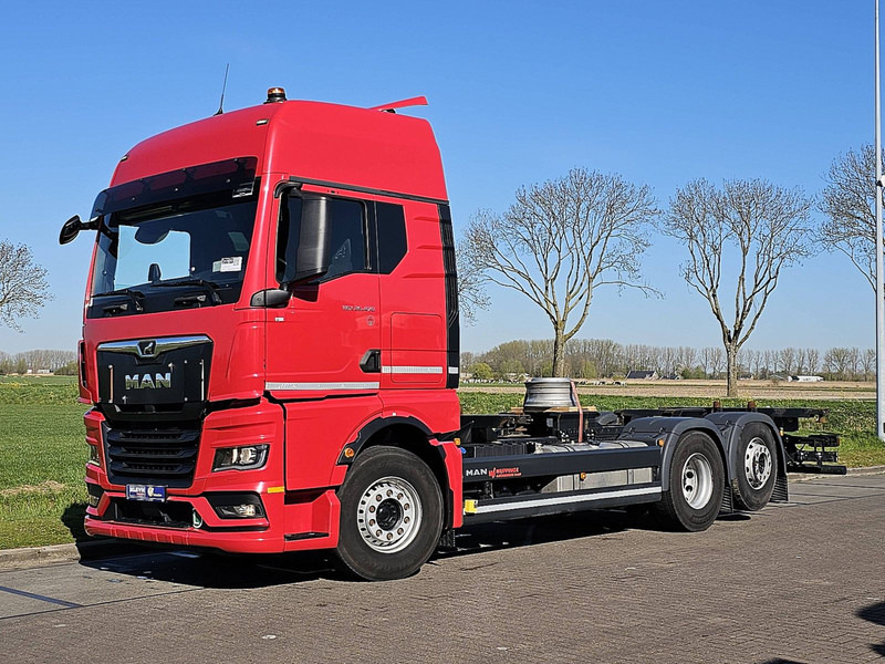 MAN 26.470 TGX GX 6X2-4 STEER AXLE - Transporter kontejnera/ Kamion s izmjenjivim sanducima: slika MAN 26.470 TGX GX 6X2-4 STEER AXLE - Transporter kontejnera/ Kamion s izmjenjivim sanducima MAN 26.470 TGX GX 6X2-4 STEER AXLE - Transporter kontejnera/ Kamion s izmjenjivim sanducima: slika MAN 26.470 TGX GX 6X2-4 STEER AXLE - Transporter kontejnera/ Kamion s izmjenjivim sanducima
