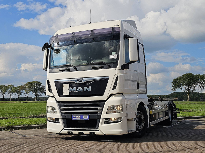 MAN 26.500 TGX - Transporter kontejnera/ Kamion s izmjenjivim sanducima: slika MAN 26.500 TGX - Transporter kontejnera/ Kamion s izmjenjivim sanducima MAN 26.500 TGX - Transporter kontejnera/ Kamion s izmjenjivim sanducima: slika MAN 26.500 TGX - Transporter kontejnera/ Kamion s izmjenjivim sanducima