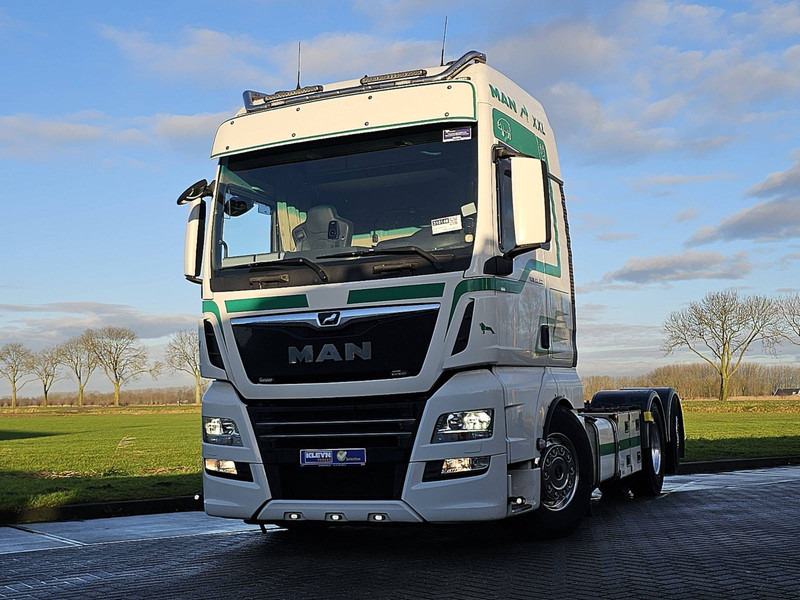 MAN 26.500 TGX XXL 6X2-4 WB420 - Kamion-šasija: slika MAN 26.500 TGX XXL 6X2-4 WB420 - Kamion-šasija MAN 26.500 TGX XXL 6X2-4 WB420 - Kamion-šasija: slika MAN 26.500 TGX XXL 6X2-4 WB420 - Kamion-šasija