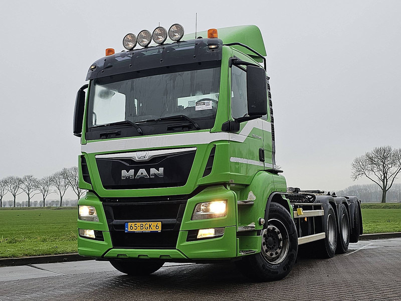 MAN 35.440 TGS - Kamion s kukastom dizalicom: slika MAN 35.440 TGS - Kamion s kukastom dizalicom MAN 35.440 TGS - Kamion s kukastom dizalicom: slika MAN 35.440 TGS - Kamion s kukastom dizalicom