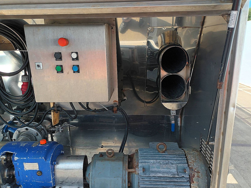 Poluprikolica cisterna Magyar SR 34 FOODSTUFF PUMP WEBASTO 25M3: slika Poluprikolica cisterna Magyar SR 34 FOODSTUFF PUMP WEBASTO 25M3