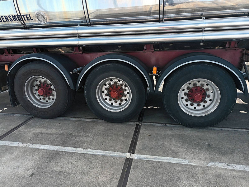 Poluprikolica cisterna Magyar SR 34 FOODSTUFF PUMP WEBASTO 25M3: slika Poluprikolica cisterna Magyar SR 34 FOODSTUFF PUMP WEBASTO 25M3