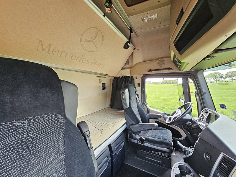 Transporter kontejnera/ Kamion s izmjenjivim sanducima Mercedes-Benz ACTROS 2540: slika Transporter kontejnera/ Kamion s izmjenjivim sanducima Mercedes-Benz ACTROS 2540