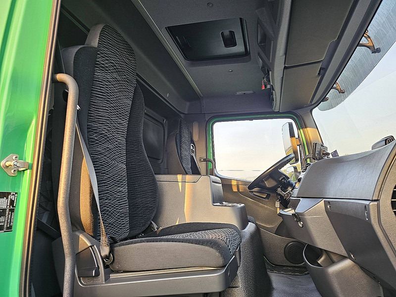 Kamion sandučar Mercedes-Benz ATEGO 1223: slika Kamion sandučar Mercedes-Benz ATEGO 1223