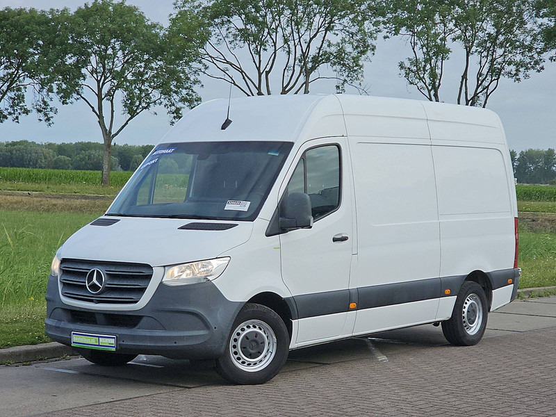 Mercedes-Benz Sprinter 316 L2H2 RWD MBUX Autom! - Furgon: slika Mercedes-Benz Sprinter 316 L2H2 RWD MBUX Autom! - Furgon Mercedes-Benz Sprinter 316 L2H2 RWD MBUX Autom! - Furgon: slika Mercedes-Benz Sprinter 316 L2H2 RWD MBUX Autom! - Furgon