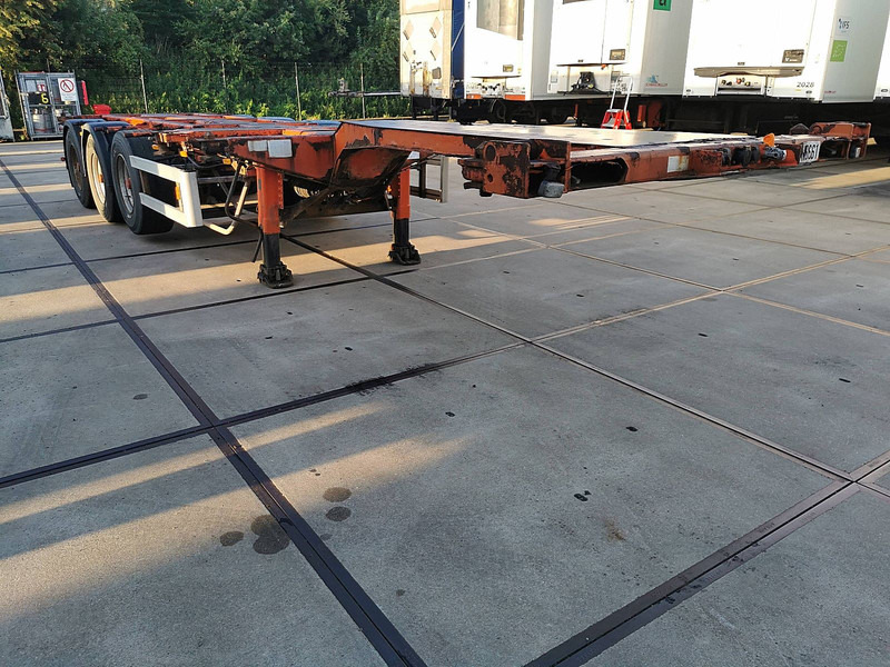 Nooteboom FT 43 03 V - Transporter kontejnera/ Poluprikolica s izmjenjivim sanducima: slika Nooteboom FT 43 03 V - Transporter kontejnera/ Poluprikolica s izmjenjivim sanducima Nooteboom FT 43 03 V - Transporter kontejnera/ Poluprikolica s izmjenjivim sanducima: slika Nooteboom FT 43 03 V - Transporter kontejnera/ Poluprikolica s izmjenjivim sanducima