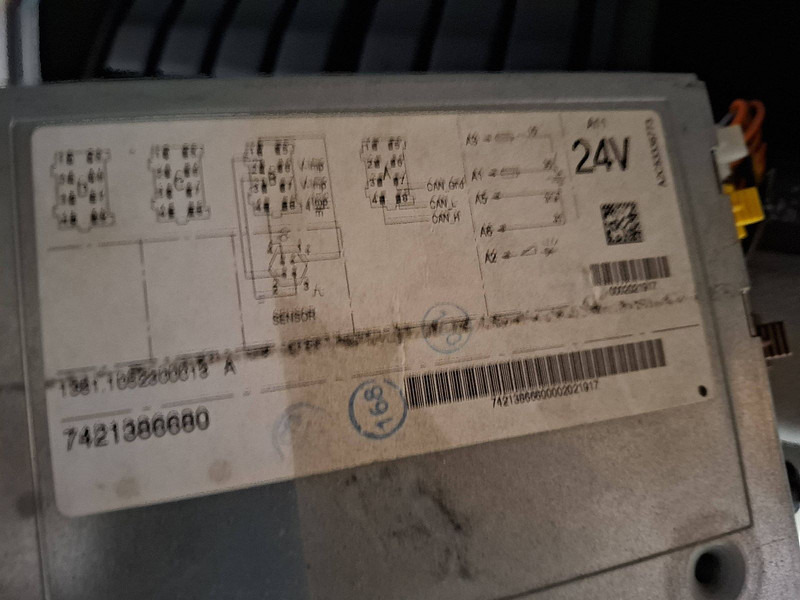 Kamion s otvorenim sandukom Renault PREMIUM 380: slika Kamion s otvorenim sandukom Renault PREMIUM 380