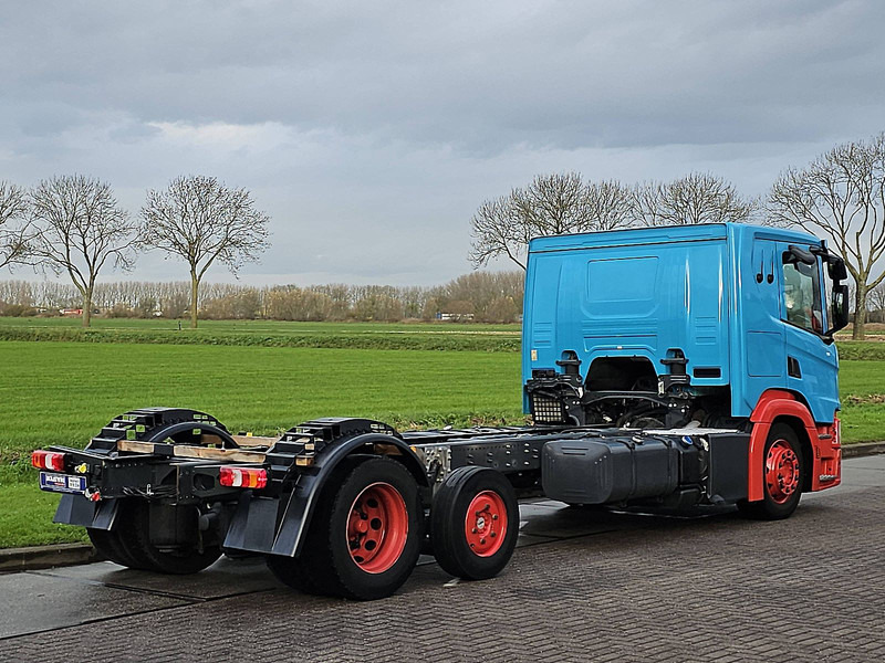 Scania P450 - Kamion-šasija: slika Scania P450 - Kamion-šasija Scania P450 - Kamion-šasija: slika Scania P450 - Kamion-šasija