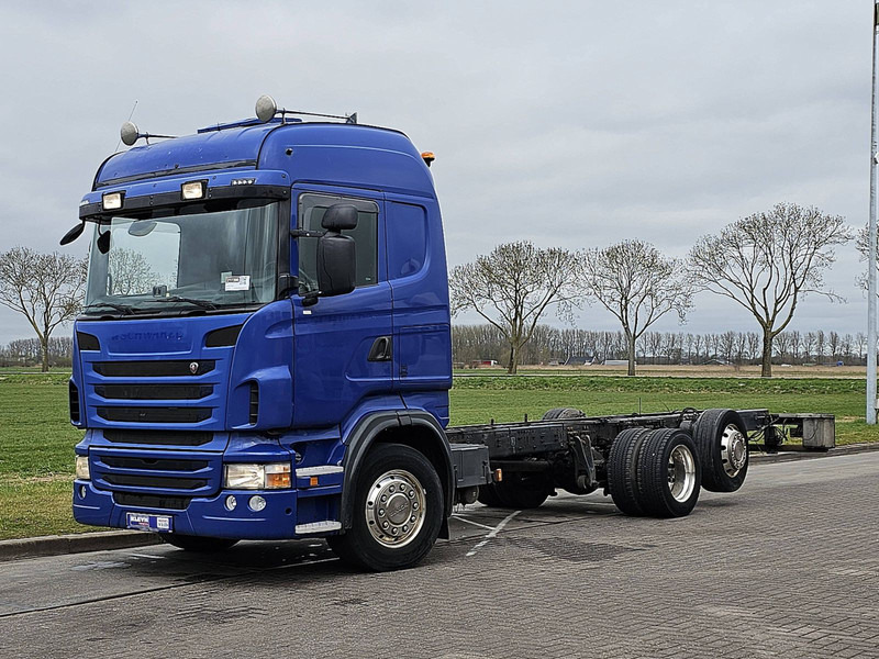 Scania R440 6x2*4 - Kamion-šasija: slika Scania R440 6x2*4 - Kamion-šasija Scania R440 6x2*4 - Kamion-šasija: slika Scania R440 6x2*4 - Kamion-šasija