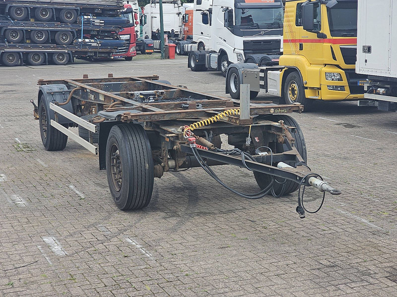 Schmitz Cargobull - Transporter kontejnera/ Prikolica s izmjenjivim sanducima: slika Schmitz Cargobull - Transporter kontejnera/ Prikolica s izmjenjivim sanducima Schmitz Cargobull - Transporter kontejnera/ Prikolica s izmjenjivim sanducima: slika Schmitz Cargobull - Transporter kontejnera/ Prikolica s izmjenjivim sanducima