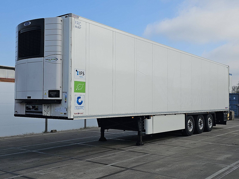 Schmitz Cargobull SCB*S3B Carrier1550D+E,dopp - Poluprikolica hladnjača: slika Schmitz Cargobull SCB*S3B Carrier1550D+E,dopp - Poluprikolica hladnjača Schmitz Cargobull SCB*S3B Carrier1550D+E,dopp - Poluprikolica hladnjača: slika Schmitz Cargobull SCB*S3B Carrier1550D+E,dopp - Poluprikolica hladnjača