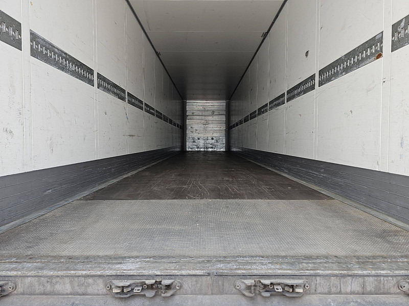 Poluprikolica sa zatvorenim sandukom Schmitz Cargobull SCB*S3B: slika Poluprikolica sa zatvorenim sandukom Schmitz Cargobull SCB*S3B