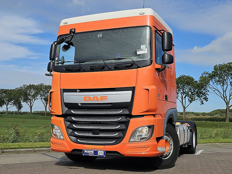 DAF XF 450 SPACECAB - Tegljač: slika DAF XF 450 SPACECAB - Tegljač DAF XF 450 SPACECAB - Tegljač: slika DAF XF 450 SPACECAB - Tegljač