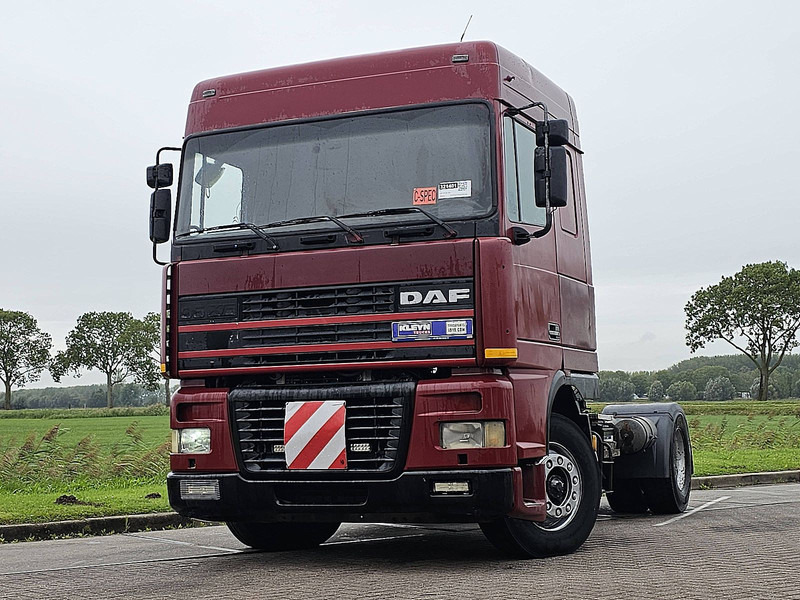 DAF XF 95.380 SPACECAB EURO 2 - Tegljač: slika DAF XF 95.380 SPACECAB EURO 2 - Tegljač DAF XF 95.380 SPACECAB EURO 2 - Tegljač: slika DAF XF 95.380 SPACECAB EURO 2 - Tegljač