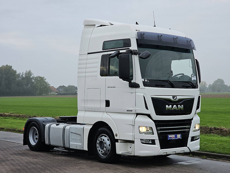 MAN 18.460 TGX XXL BLS 2X TANK - Tegljač: slika MAN 18.460 TGX XXL BLS 2X TANK - Tegljač MAN 18.460 TGX XXL BLS 2X TANK - Tegljač: slika MAN 18.460 TGX XXL BLS 2X TANK - Tegljač