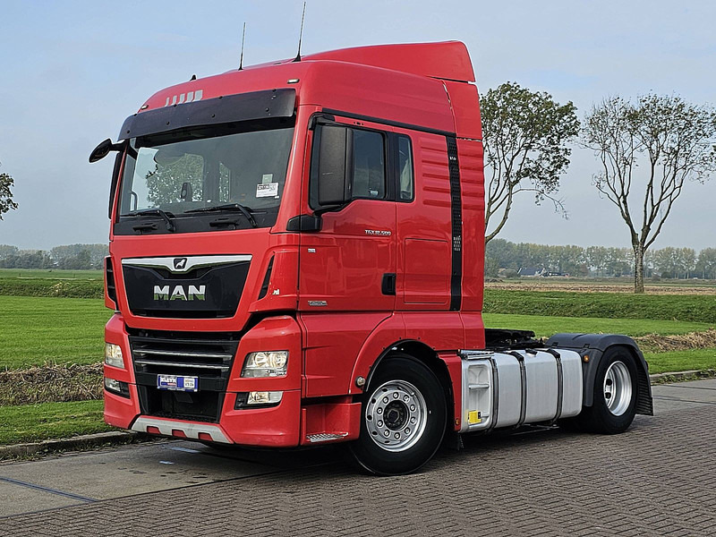 MAN 18.500 TGX XLX 2X TANK - Tegljač: slika MAN 18.500 TGX XLX 2X TANK - Tegljač MAN 18.500 TGX XLX 2X TANK - Tegljač: slika MAN 18.500 TGX XLX 2X TANK - Tegljač