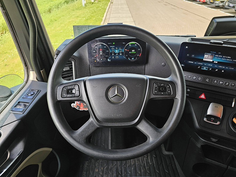 Tegljač Mercedes-Benz ACTROS 1848 LS STR.SP. RET. 2X TANK: slika Tegljač Mercedes-Benz ACTROS 1848 LS STR.SP. RET. 2X TANK