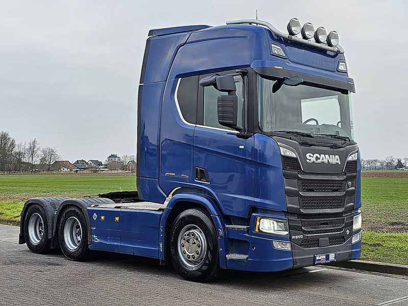 Scania R650 6X4 RETARDER LED - Tegljač: slika Scania R650 6X4 RETARDER LED - Tegljač Scania R650 6X4 RETARDER LED - Tegljač: slika Scania R650 6X4 RETARDER LED - Tegljač