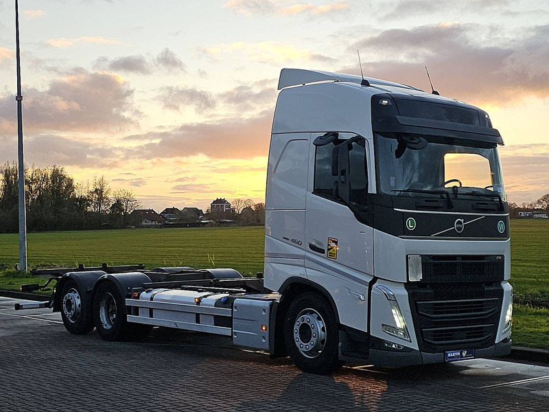 Volvo FH 460 - Transporter kontejnera/ Kamion s izmjenjivim sanducima: slika Volvo FH 460 - Transporter kontejnera/ Kamion s izmjenjivim sanducima Volvo FH 460 - Transporter kontejnera/ Kamion s izmjenjivim sanducima: slika Volvo FH 460 - Transporter kontejnera/ Kamion s izmjenjivim sanducima