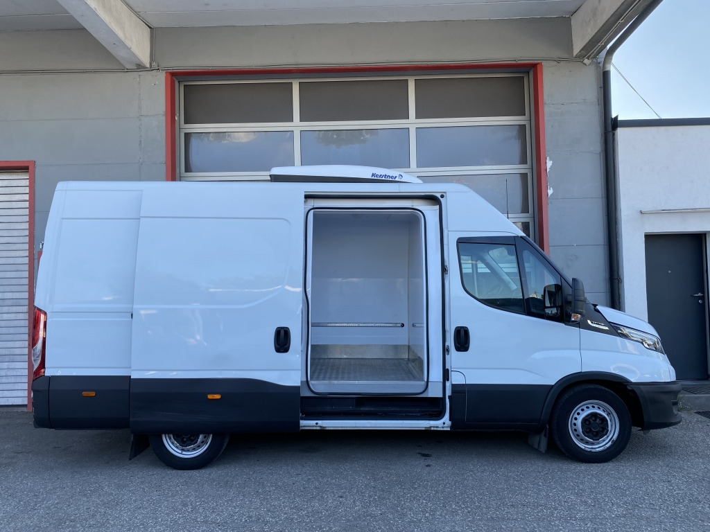 Iveco Daily 35S14 Hi-Matic Klimaautom. Kerstner 206 RA - Dostavno vozilo hladnjača: slika Iveco Daily 35S14 Hi-Matic Klimaautom. Kerstner 206 RA - Dostavno vozilo hladnjača Iveco Daily 35S14 Hi-Matic Klimaautom. Kerstner 206 RA - Dostavno vozilo hladnjača: slika Iveco Daily 35S14 Hi-Matic Klimaautom. Kerstner 206 RA - Dostavno vozilo hladnjača