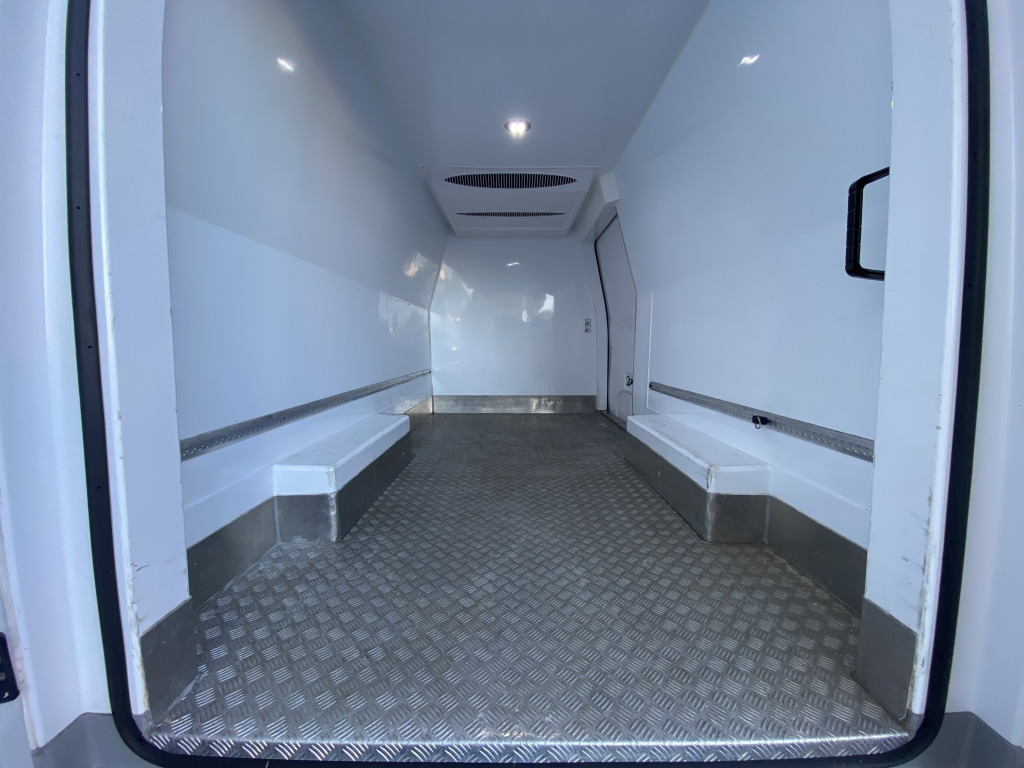 Iveco Daily 35S14 Hi-Matic Klimaautom. Kerstner 206 RA - Dostavno vozilo hladnjača: slika Iveco Daily 35S14 Hi-Matic Klimaautom. Kerstner 206 RA - Dostavno vozilo hladnjača Iveco Daily 35S14 Hi-Matic Klimaautom. Kerstner 206 RA - Dostavno vozilo hladnjača: slika Iveco Daily 35S14 Hi-Matic Klimaautom. Kerstner 206 RA - Dostavno vozilo hladnjača