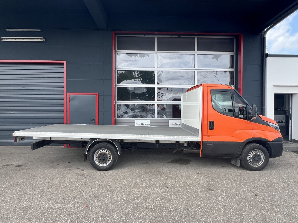 Iveco Daily 35S14 MAXI 4,35m Plattform Klima Kamera - Dostavno vozilo s ravnom platformom: slika Iveco Daily 35S14 MAXI 4,35m Plattform Klima Kamera - Dostavno vozilo s ravnom platformom Iveco Daily 35S14 MAXI 4,35m Plattform Klima Kamera - Dostavno vozilo s ravnom platformom: slika Iveco Daily 35S14 MAXI 4,35m Plattform Klima Kamera - Dostavno vozilo s ravnom platformom