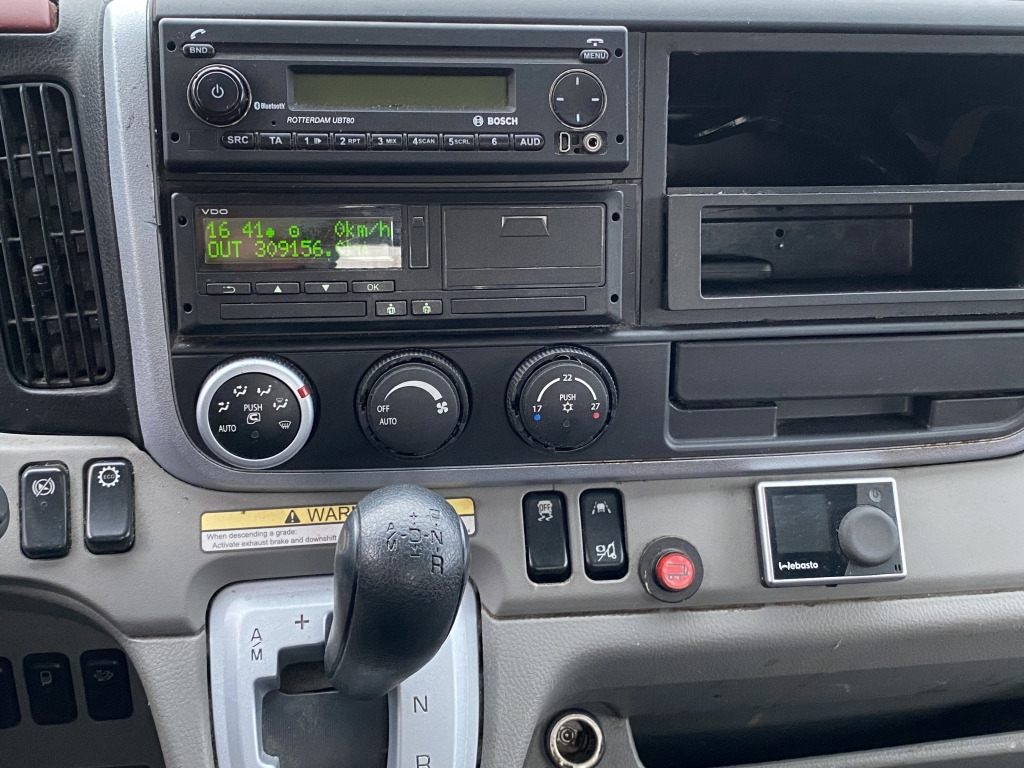 Mitsubishi Fuso Canter 9C18 5,8mEuro6d Klima GetriebeDefekt - Kamion-šasija: slika Mitsubishi Fuso Canter 9C18 5,8mEuro6d Klima GetriebeDefekt - Kamion-šasija Mitsubishi Fuso Canter 9C18 5,8mEuro6d Klima GetriebeDefekt - Kamion-šasija: slika Mitsubishi Fuso Canter 9C18 5,8mEuro6d Klima GetriebeDefekt - Kamion-šasija