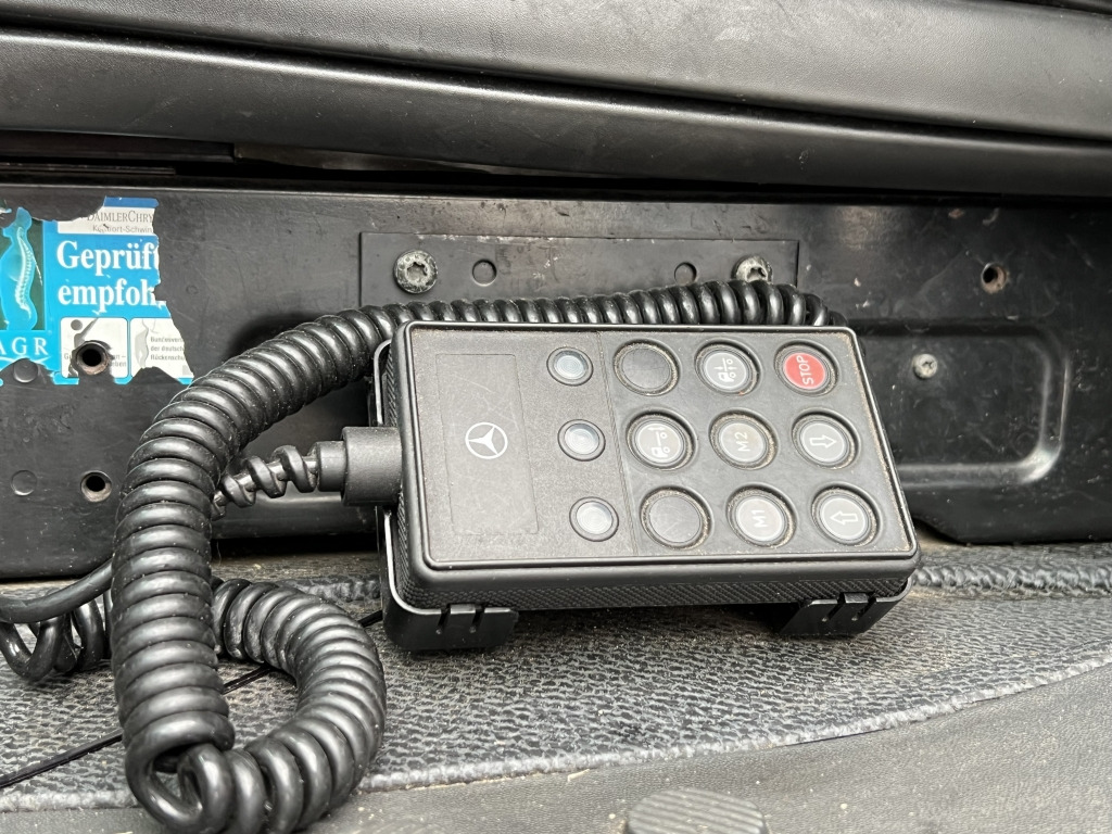 Mercedes-Benz Actros 1841 MP2 Klima Retarder Kühlbox EPS+Pedal - Tegljač: slika Mercedes-Benz Actros 1841 MP2 Klima Retarder Kühlbox EPS+Pedal - Tegljač Mercedes-Benz Actros 1841 MP2 Klima Retarder Kühlbox EPS+Pedal - Tegljač: slika Mercedes-Benz Actros 1841 MP2 Klima Retarder Kühlbox EPS+Pedal - Tegljač