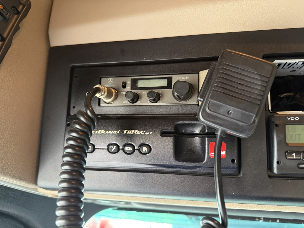 Mercedes-Benz Actros 1948 Stand+Klima Retarder NAVI ACC ALCOA - Tegljač: slika Mercedes-Benz Actros 1948 Stand+Klima Retarder NAVI ACC ALCOA - Tegljač Mercedes-Benz Actros 1948 Stand+Klima Retarder NAVI ACC ALCOA - Tegljač: slika Mercedes-Benz Actros 1948 Stand+Klima Retarder NAVI ACC ALCOA - Tegljač
