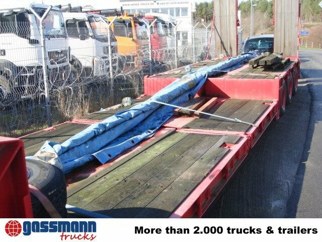 Goldhofer Goldhofer STZ-TL3-32/80 Nutzlast: 35 to., 5,85 m - Poluprikolica s niskim utovarivačem: slika Goldhofer Goldhofer STZ-TL3-32/80 Nutzlast: 35 to., 5,85 m - Poluprikolica s niskim utovarivačem Goldhofer Goldhofer STZ-TL3-32/80 Nutzlast: 35 to., 5,85 m - Poluprikolica s niskim utovarivačem: slika Goldhofer Goldhofer STZ-TL3-32/80 Nutzlast: 35 to., 5,85 m - Poluprikolica s niskim utovarivačem