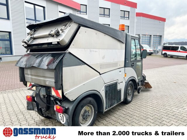 Cestovna čistilica Hako Multicar Citymaster 2000 2B Kehrmaschine 4x2: slika Cestovna čistilica Hako Multicar Citymaster 2000 2B Kehrmaschine 4x2