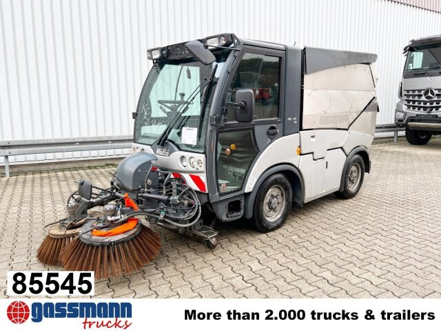Hako Multicar Citymaster 2000 2B Kehrmaschine 4x2 - Cestovna čistilica: slika Hako Multicar Citymaster 2000 2B Kehrmaschine 4x2 - Cestovna čistilica Hako Multicar Citymaster 2000 2B Kehrmaschine 4x2 - Cestovna čistilica: slika Hako Multicar Citymaster 2000 2B Kehrmaschine 4x2 - Cestovna čistilica