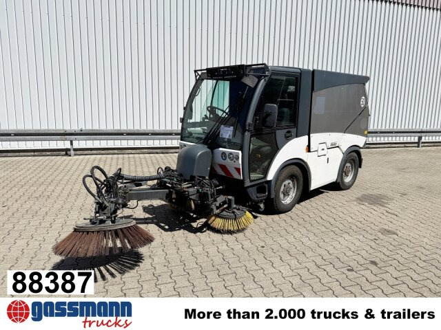 Hako Multicar Citymaster 2000 3B Kehrmaschine 4x2 - Cestovna čistilica: slika Hako Multicar Citymaster 2000 3B Kehrmaschine 4x2 - Cestovna čistilica Hako Multicar Citymaster 2000 3B Kehrmaschine 4x2 - Cestovna čistilica: slika Hako Multicar Citymaster 2000 3B Kehrmaschine 4x2 - Cestovna čistilica