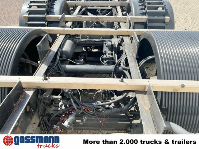 MAN 25/18.284 6x2-4 LL, Retarder, Lenkachse - Kamion-šasija: slika MAN 25/18.284 6x2-4 LL, Retarder, Lenkachse - Kamion-šasija MAN 25/18.284 6x2-4 LL, Retarder, Lenkachse - Kamion-šasija: slika MAN 25/18.284 6x2-4 LL, Retarder, Lenkachse - Kamion-šasija