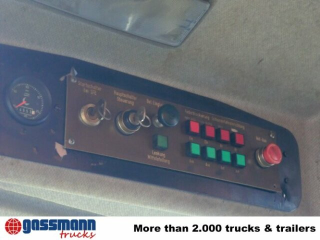 MAN M03 14.152 4x2, Schienenkehrmaschine - Cestovna čistilica: slika MAN M03 14.152 4x2, Schienenkehrmaschine - Cestovna čistilica MAN M03 14.152 4x2, Schienenkehrmaschine - Cestovna čistilica: slika MAN M03 14.152 4x2, Schienenkehrmaschine - Cestovna čistilica